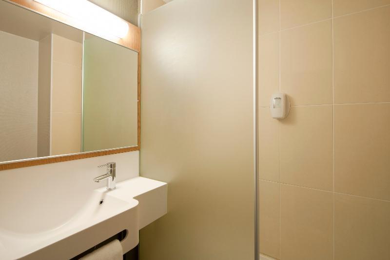 B&B Hotel Lyon Centre Monplaisir Экстерьер фото
