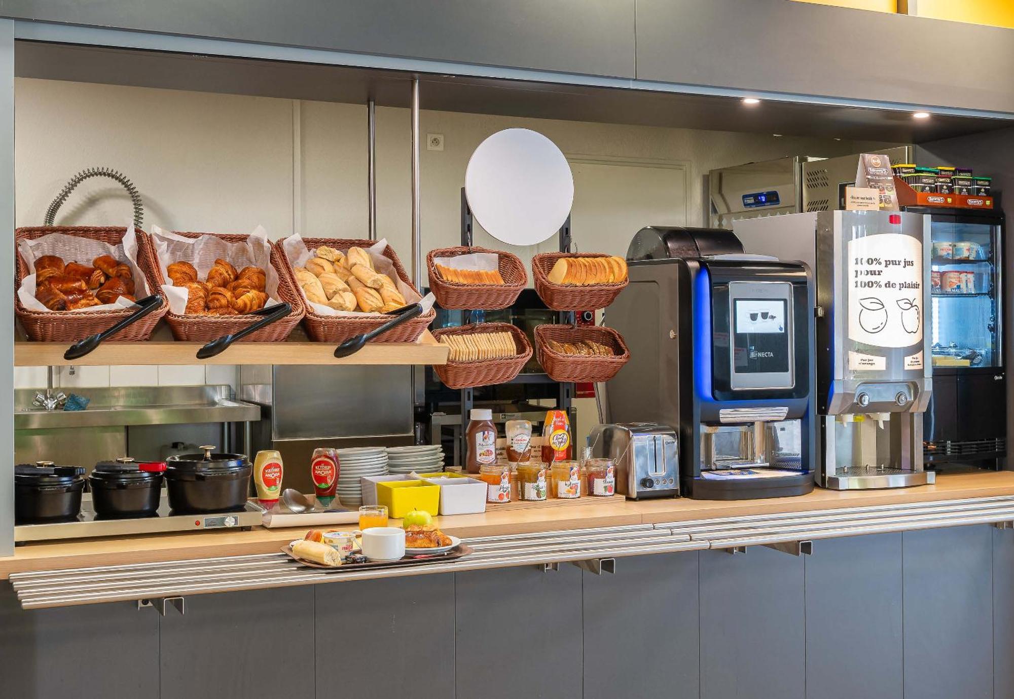 B&B Hotel Lyon Centre Monplaisir Экстерьер фото