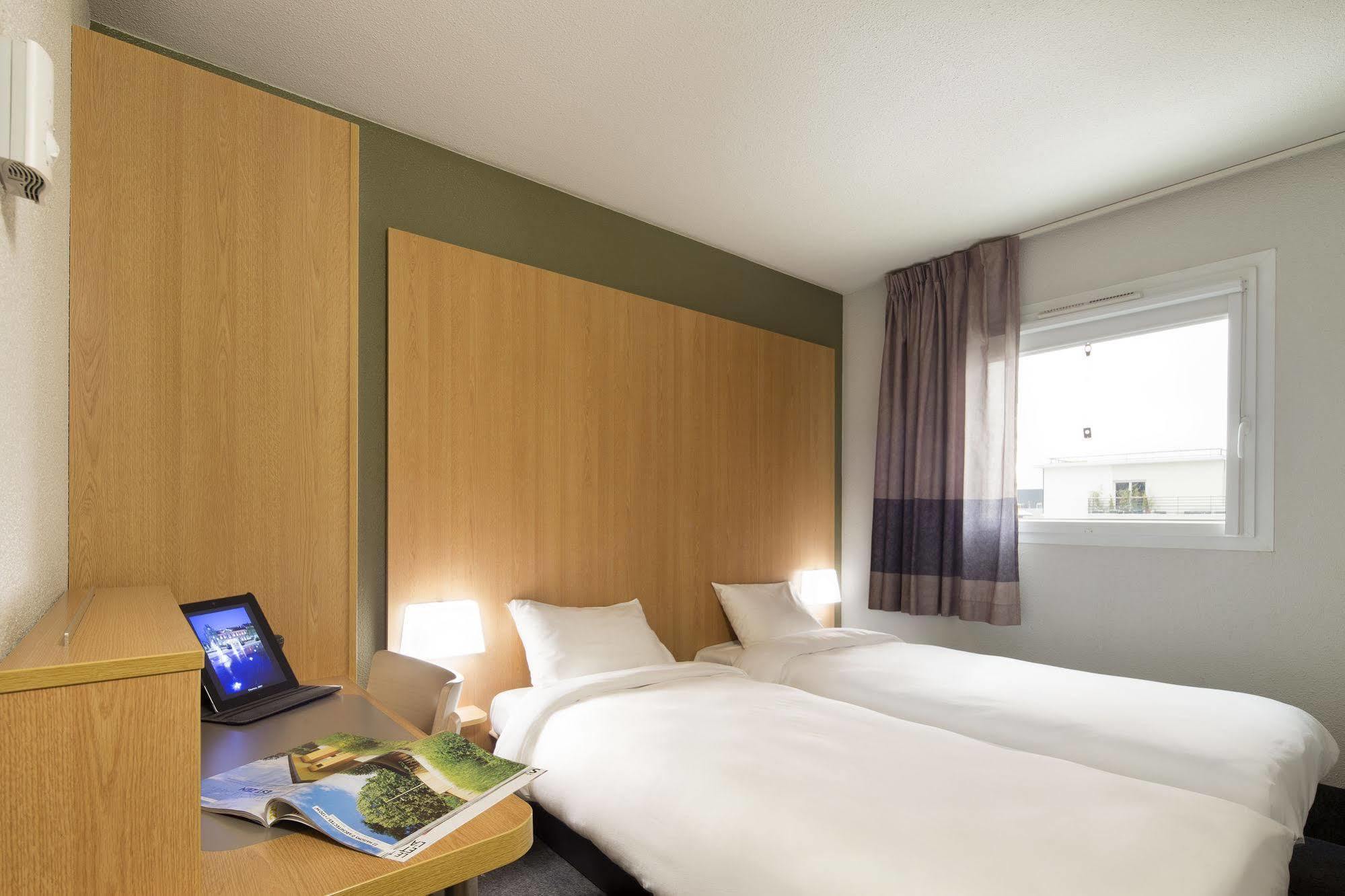 B&B Hotel Lyon Centre Monplaisir Экстерьер фото